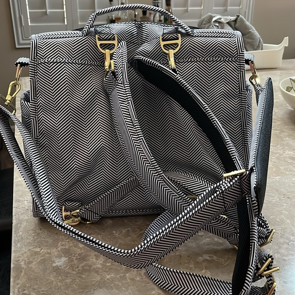 JuJuBe BFF Baby Diaper Backpack, brand new never used - Picture 3 of 8